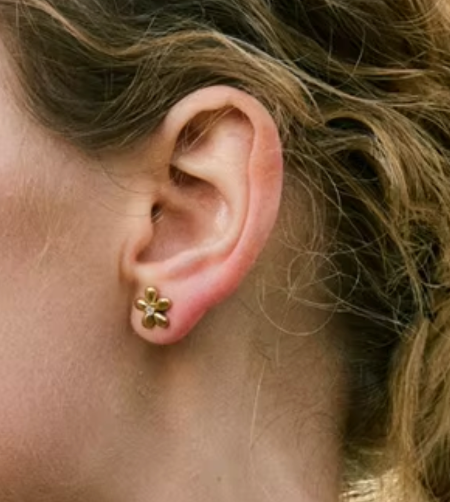 daisy studs